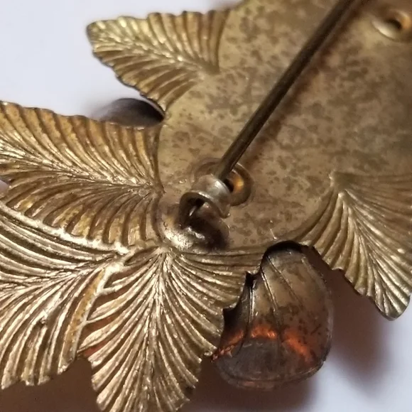 Relisted- Vintage three flowers brooch green rhinestones pin large crescent gold - Picture 13 of 14